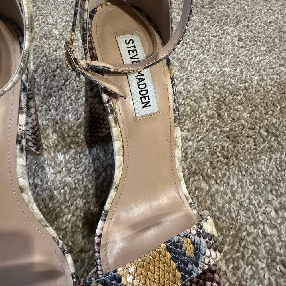 Steve Madden Multicolor Snake Print Heels - Picture 4 of 13